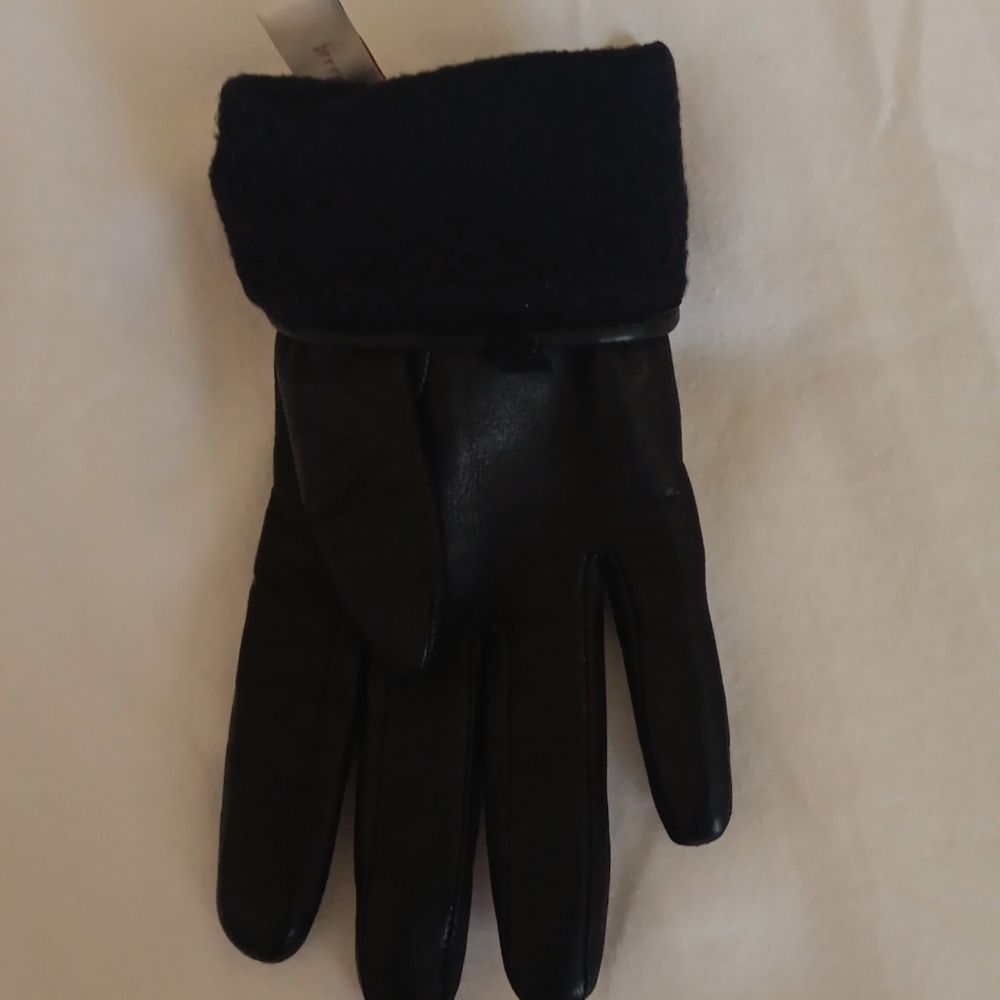 Kate Spade leather quilted gloves.Small - Picture 7 of 10